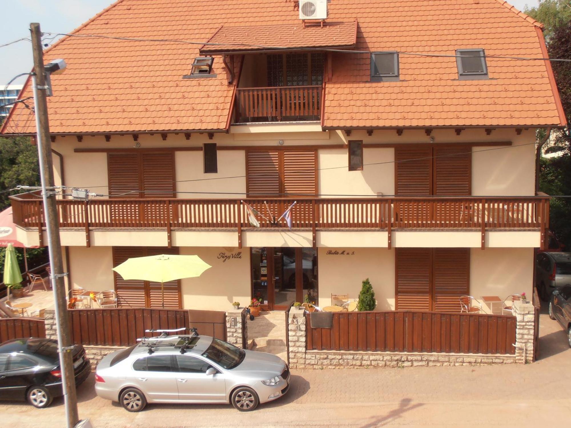 Fuerjes Villa Panzio Balatonfured Exterior photo